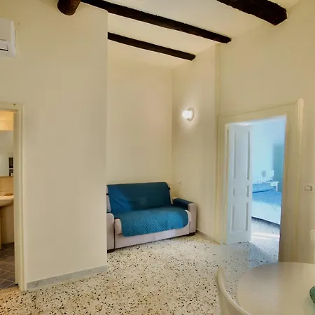 La Finestra Sul Porto - Old Town Apartment *